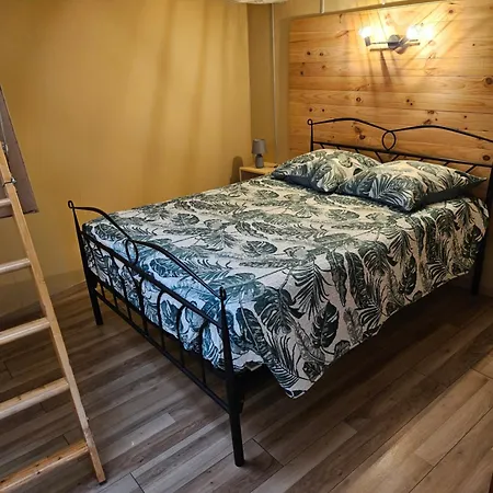 La Petite Maison