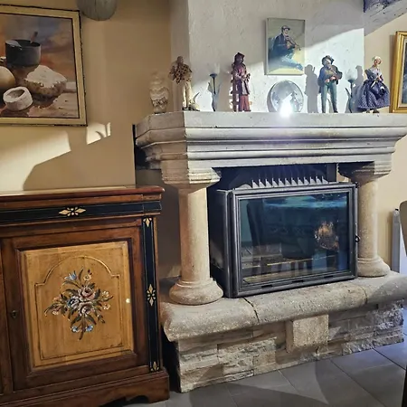 La Petite Maison Cereste